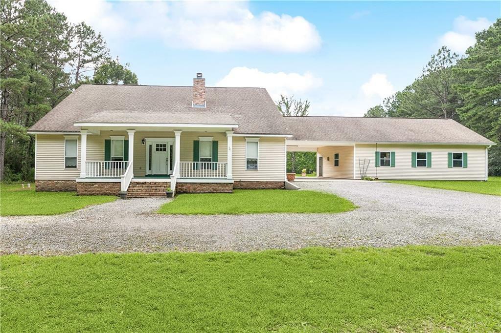 Property Photo: 76275 Louis Quave Road LA 70435