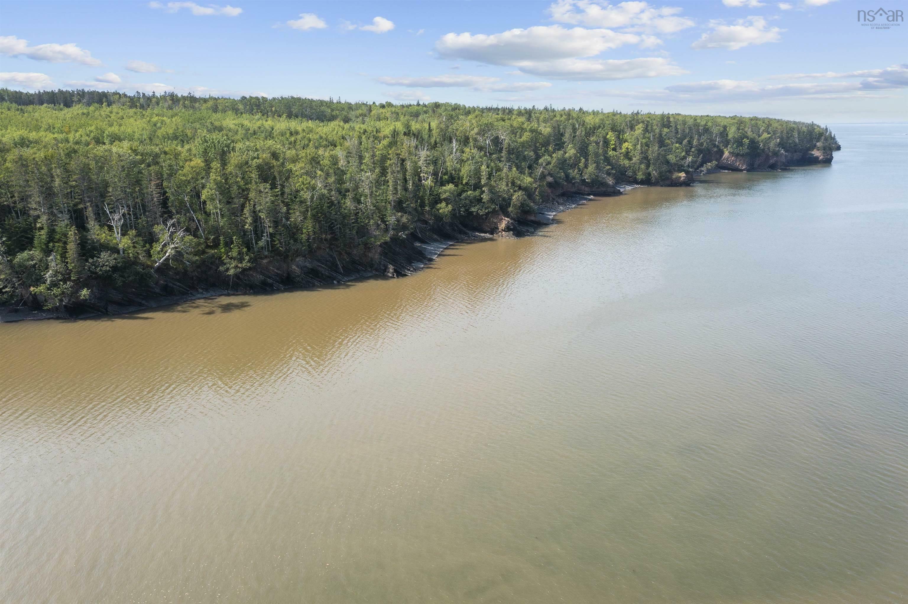 Photo de la propriété:  7539 Highway 215  NS B0N 2R0 