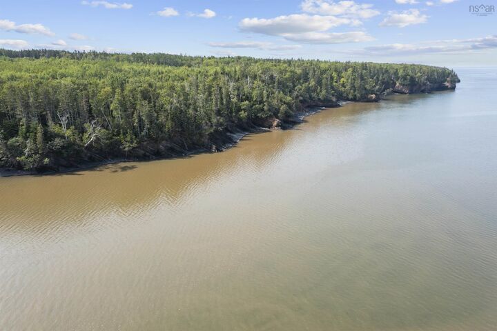 Photo de la propriété:  7539 Highway 215  NS B0N 2R0 