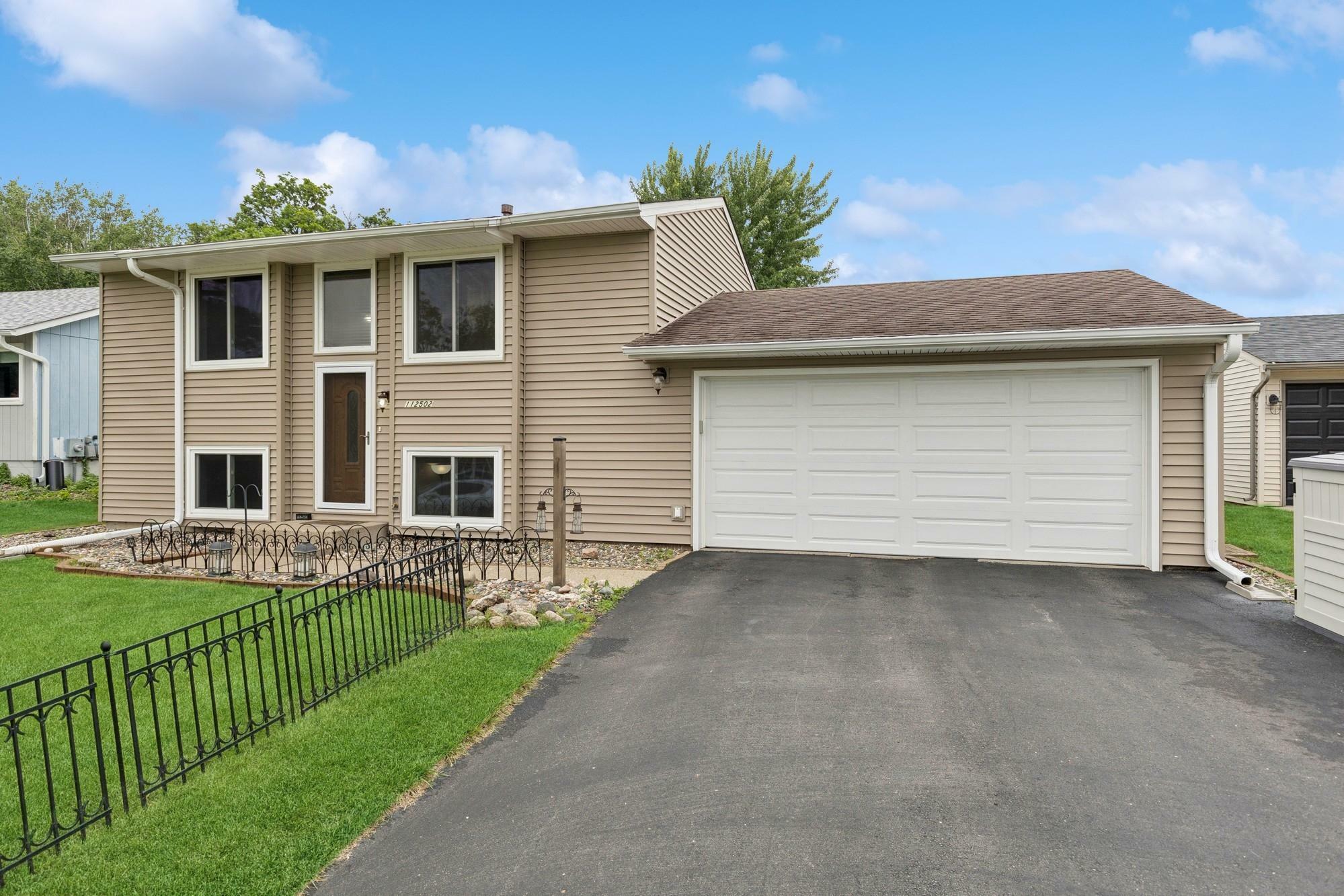 112502 Washington Lane  Chaska MN 55318 photo
