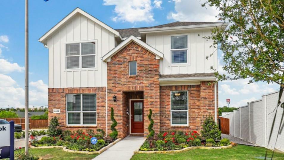 Property Photo: 6628 Windfall Drive TX 76135