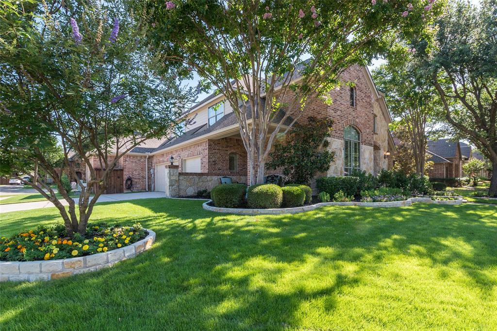 Property Photo: 8008 Craftsbury Lane TX 75071