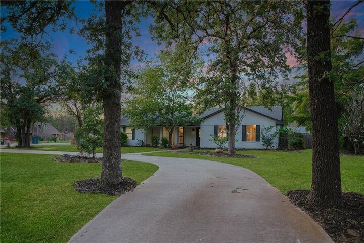 Property Photo:  312 Perkins Road  TX 76227 