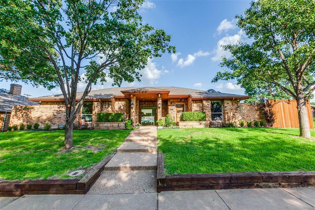 Property Photo: 16102 Red Cedar Trail TX 75248