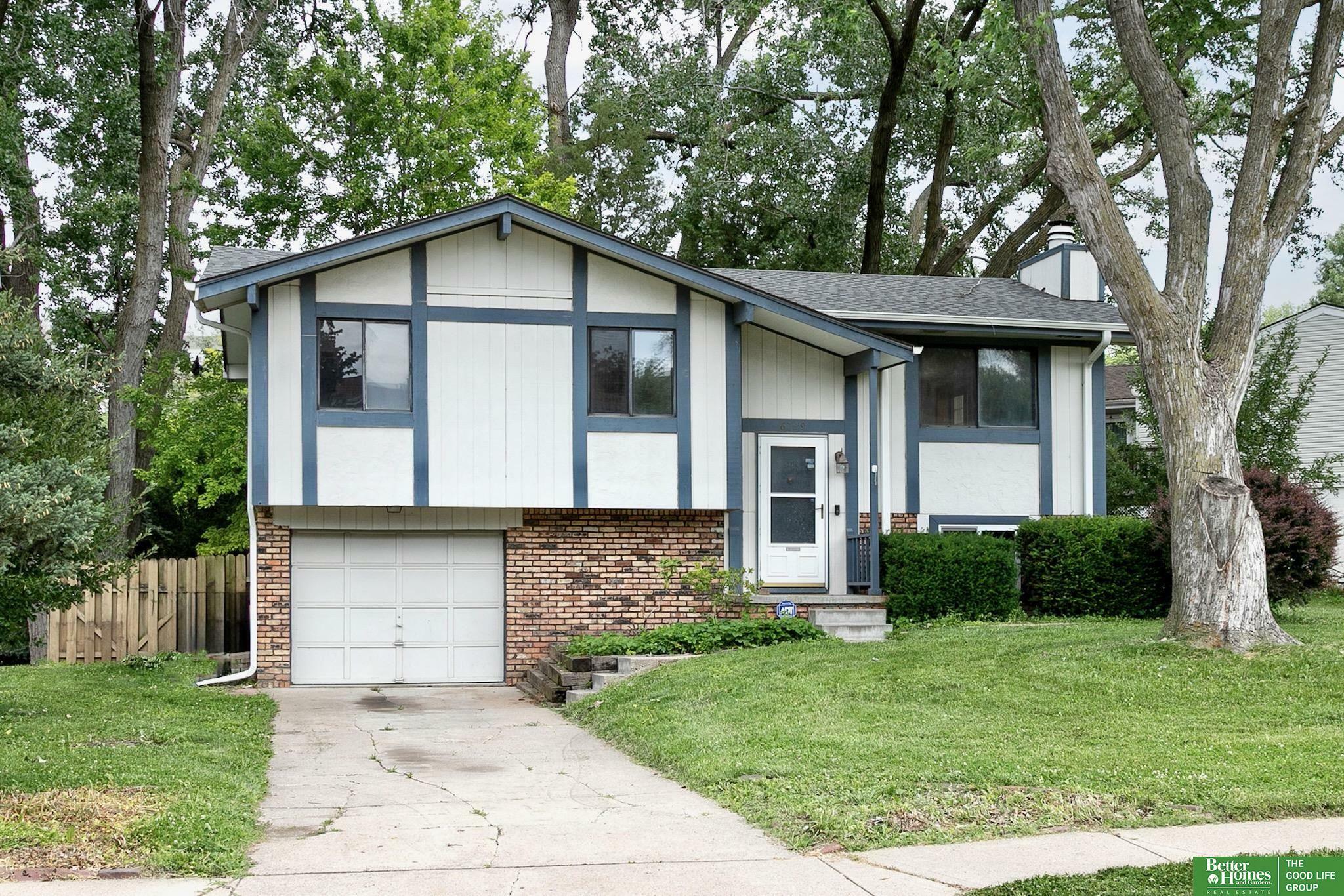 Property Photo: 6729 S 135 Avenue NE 68137