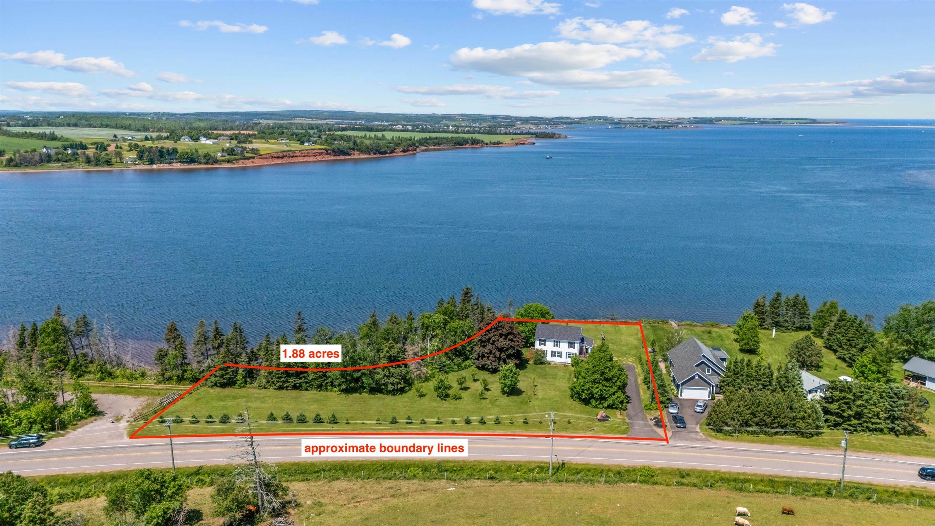 Property Photo: 9822 Cavendish Road PE C0A 1N0