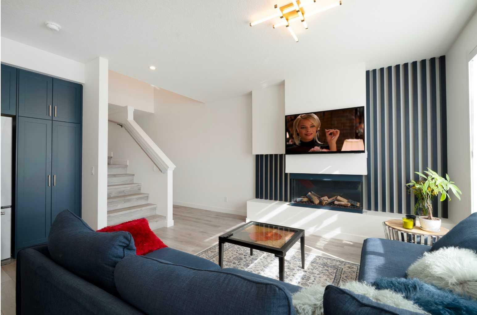 Property Photo: 55 Spring Creek Common SW AB T3H 6E2