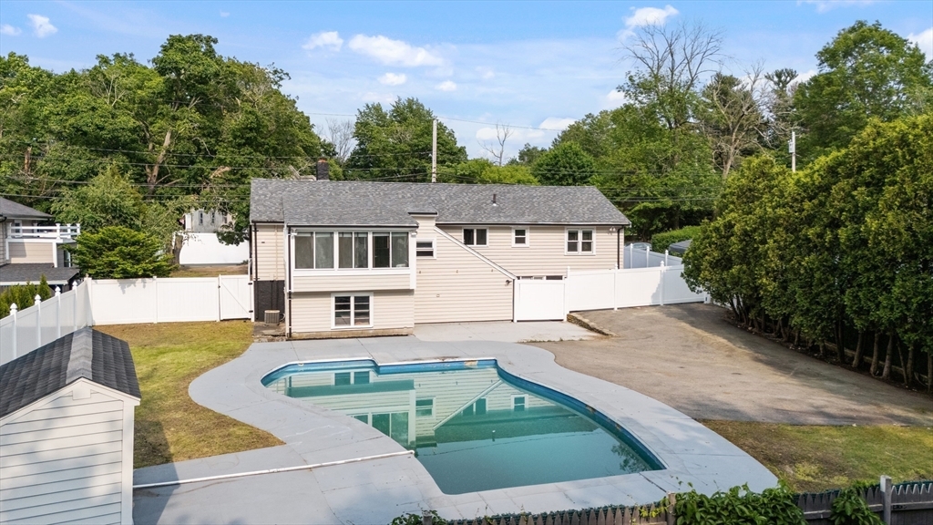 123 Walnut St  Saugus MA 01906 photo