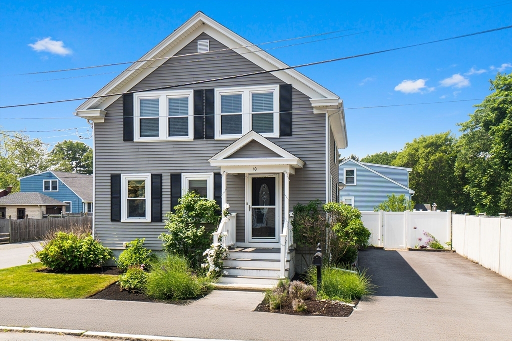 10 Saunders Rd  Lynn MA 01904 photo