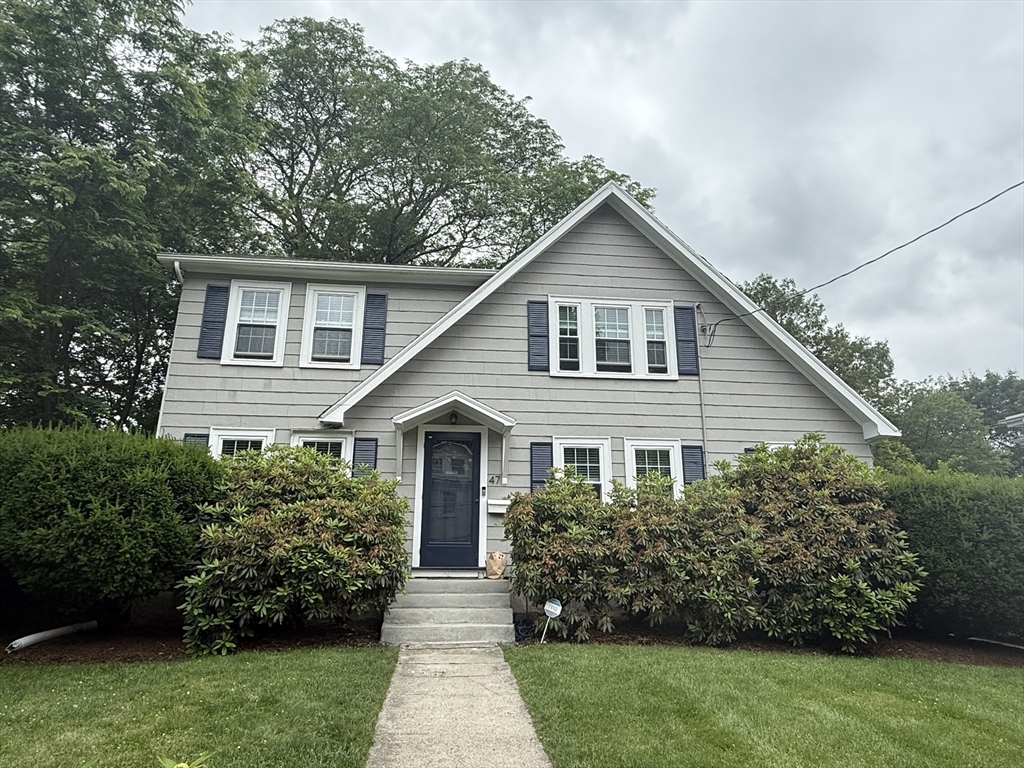 47 Maplewood Ave  Newton MA 02459 photo