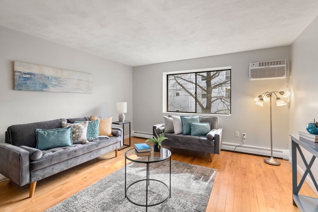 Property Photo: 84 Grant St 12 MA 02145