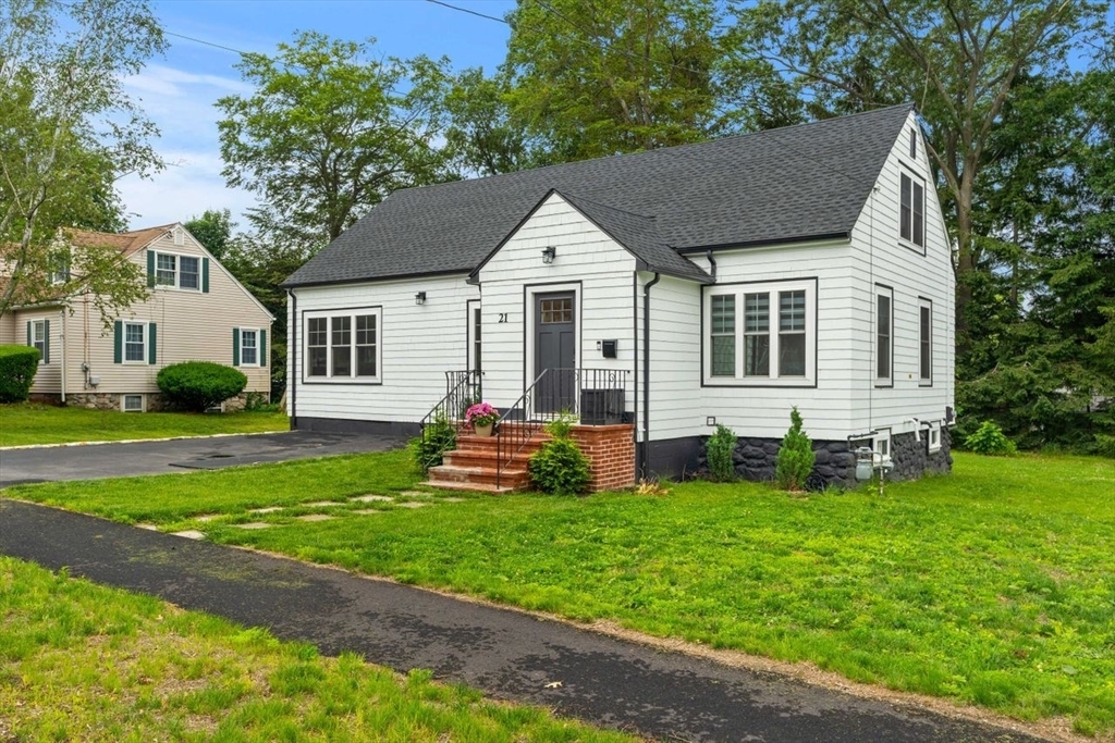 Property Photo: 21 Pembrook Rd MA 01845