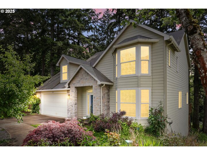 Property Photo: 8503 SE 139th Ct OR 97236