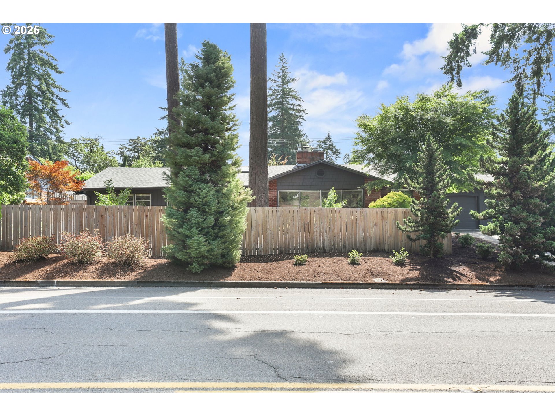 Property Photo: 819 SE 98th Ave WA 98664