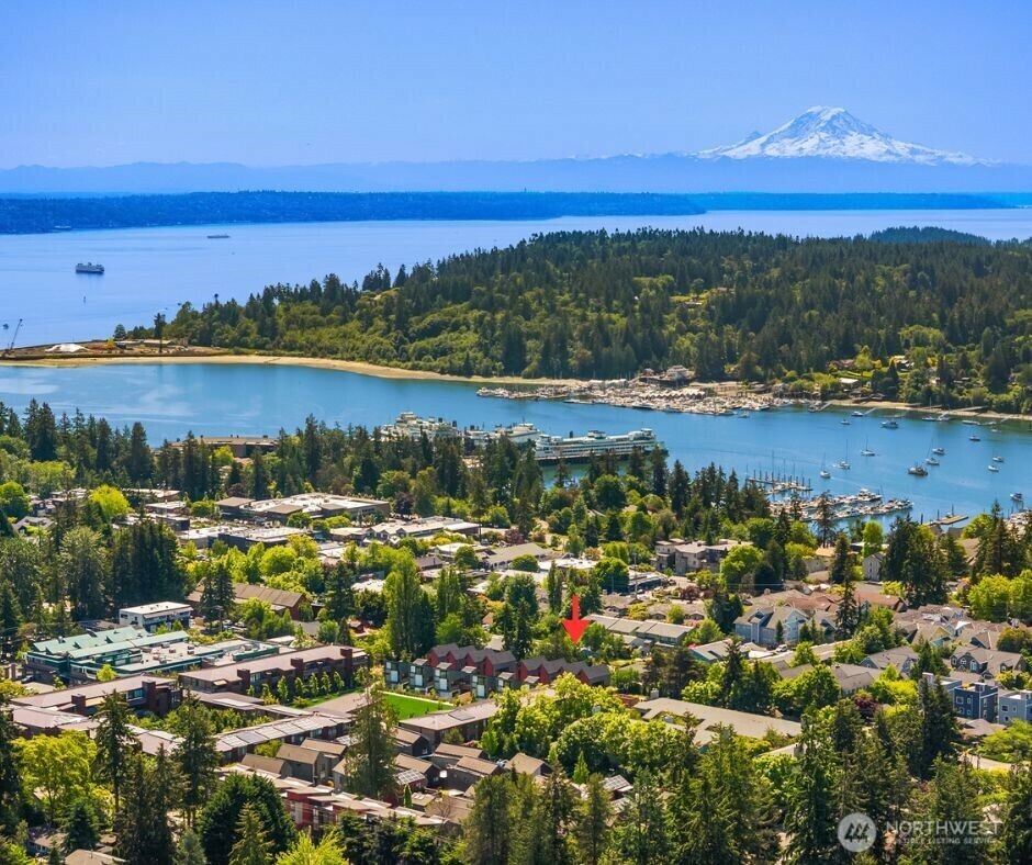 Property Photo: 212 Shepard Way NW WA 98110
