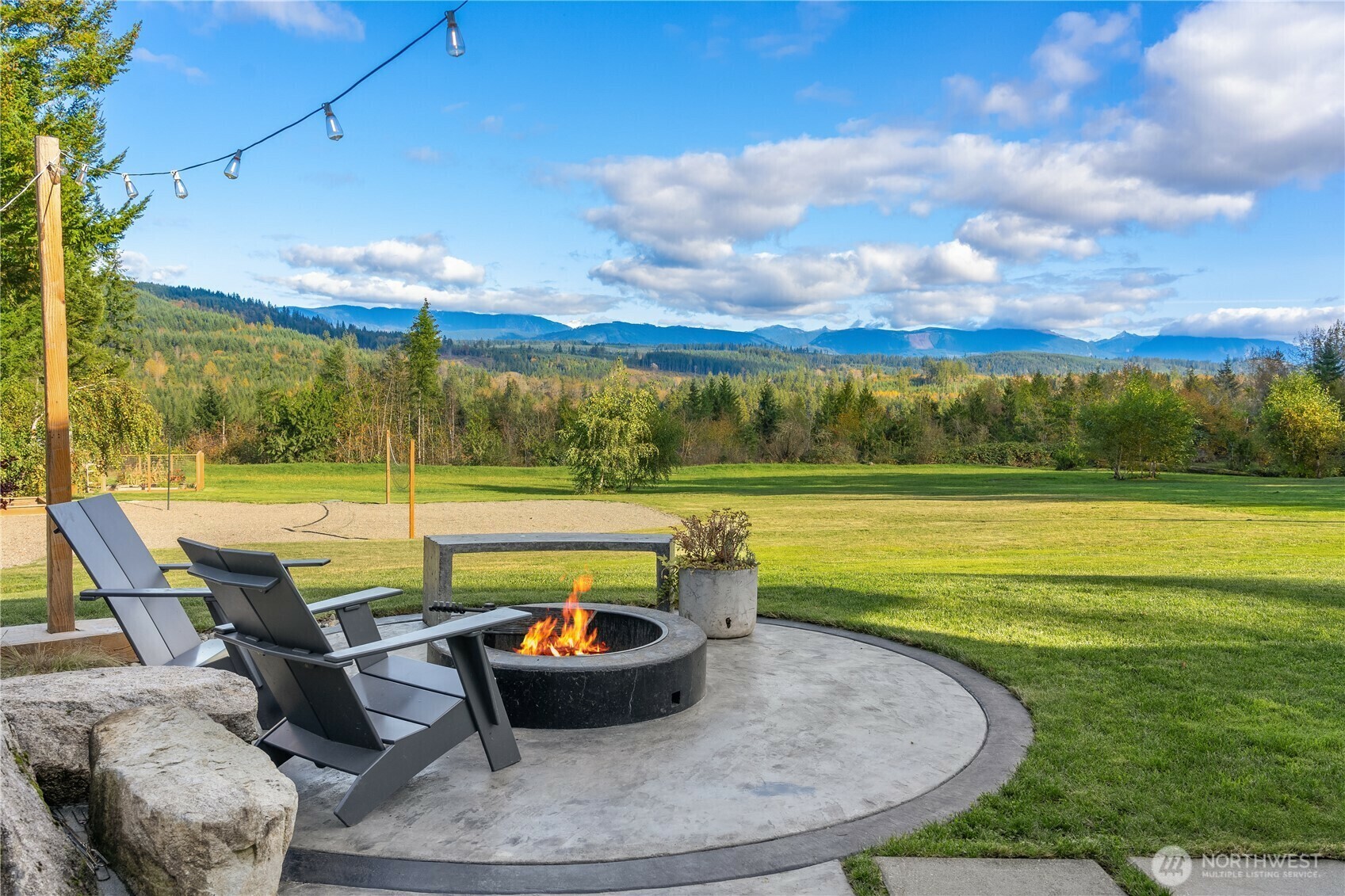 Property Photo: 21520 72nd St SE WA 98290