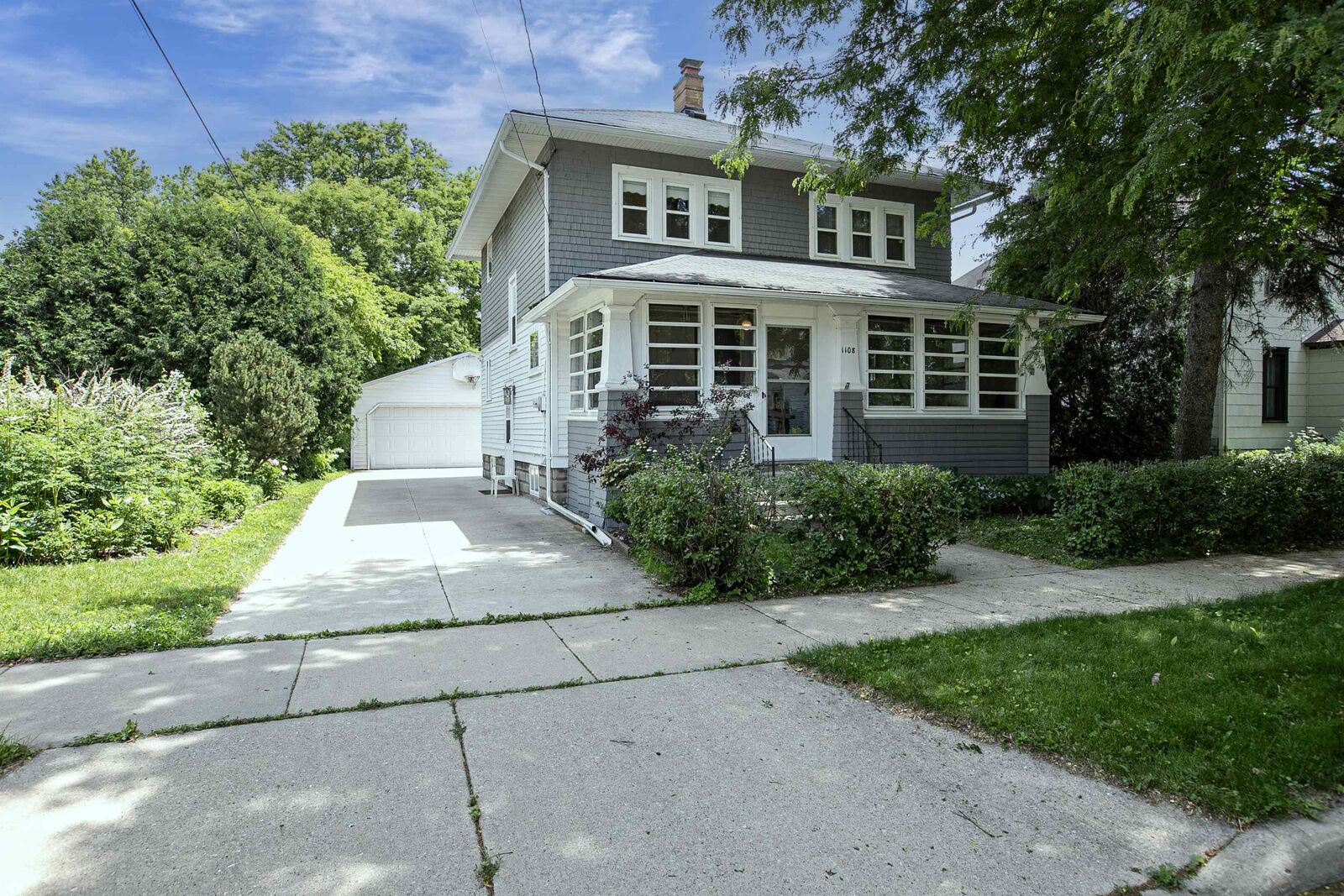 Property Photo: 1108 N Division Street WI 54911