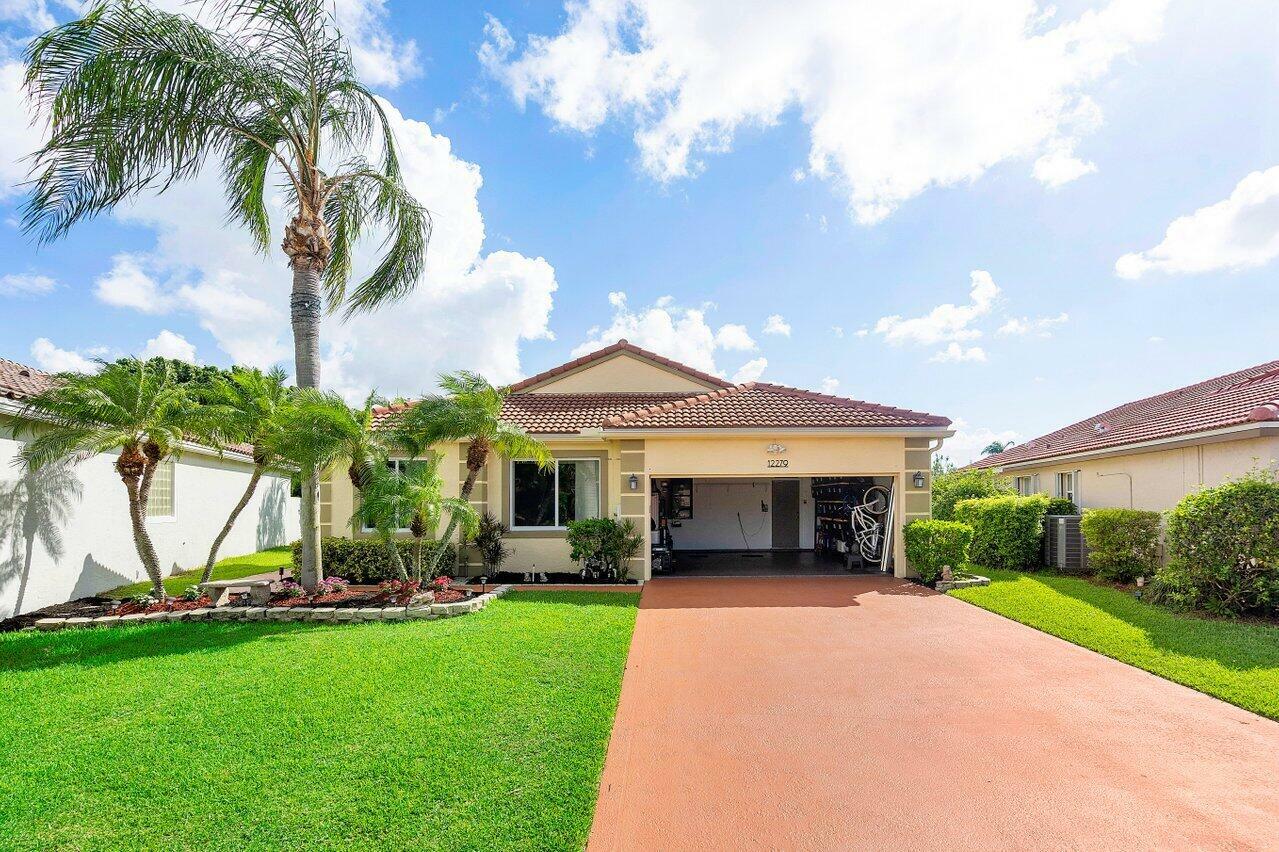 Property Photo: 12279 Pleasant Green Way FL 33437