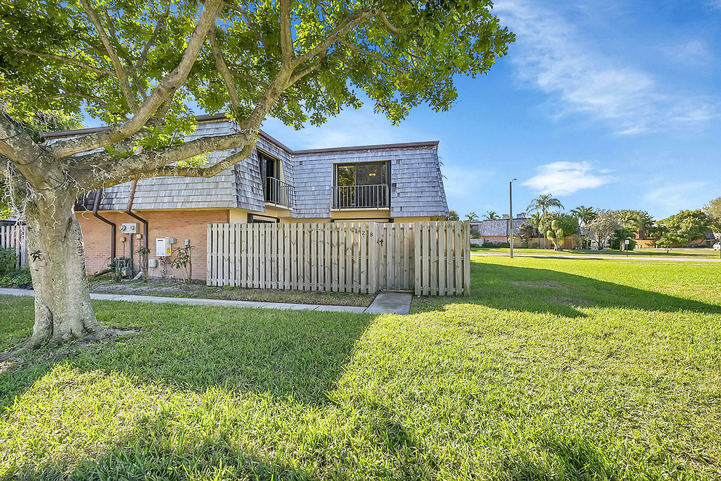 Property Photo: 128 Lake Arbor Drive FL 33461