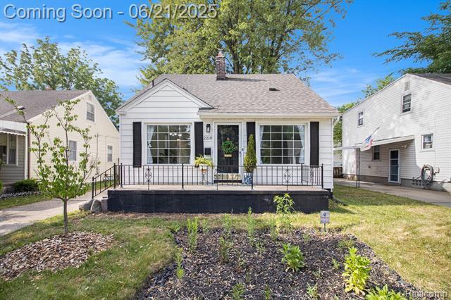 2210 Sprague Avenue  Royal Oak MI 48067 photo