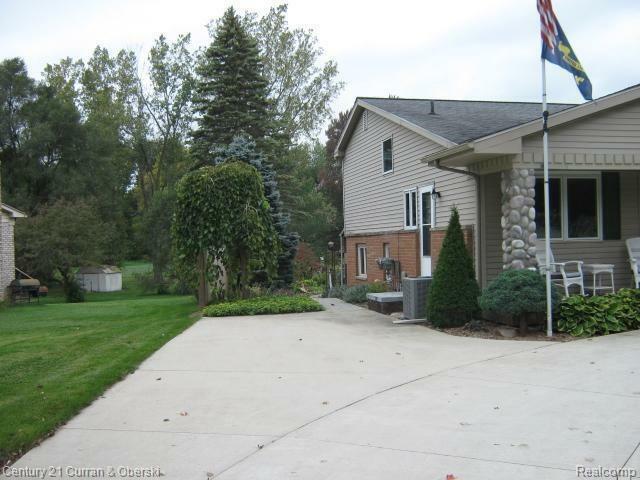 Property Photo: 11328 Kingsley Drive MI 48439