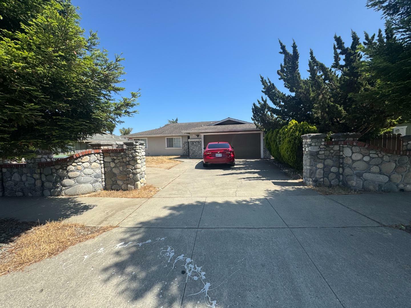 23 Jeanette Way  Watsonville CA 95076 photo