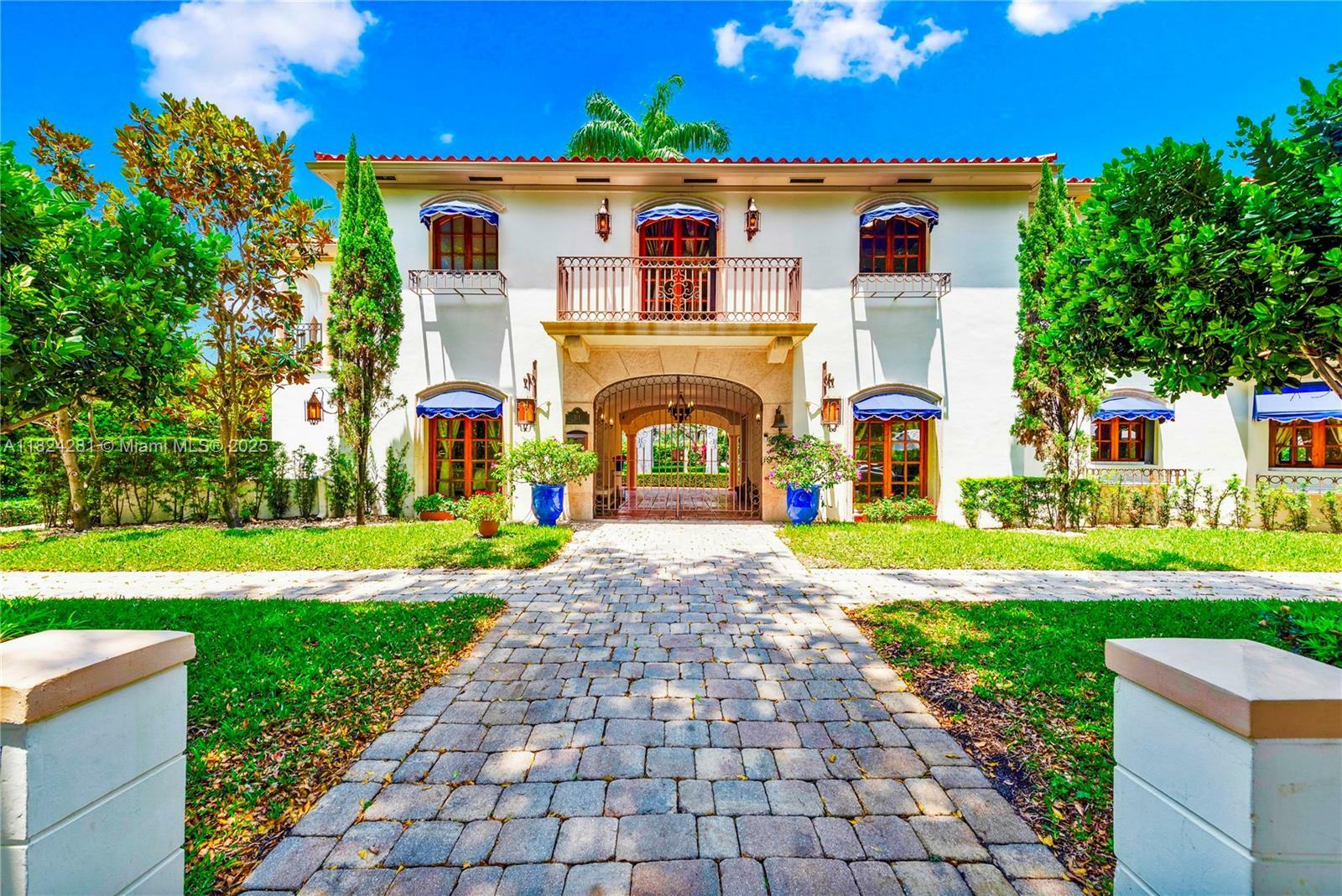 Property Photo: 111 Aledo Ave FL 33134
