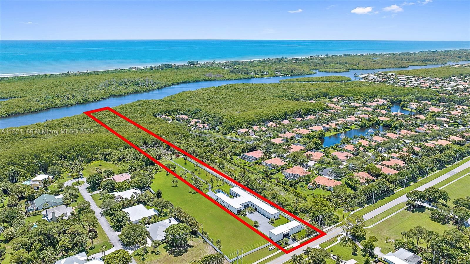 Property Photo:  9741 SE Gomez Ave  FL 33455