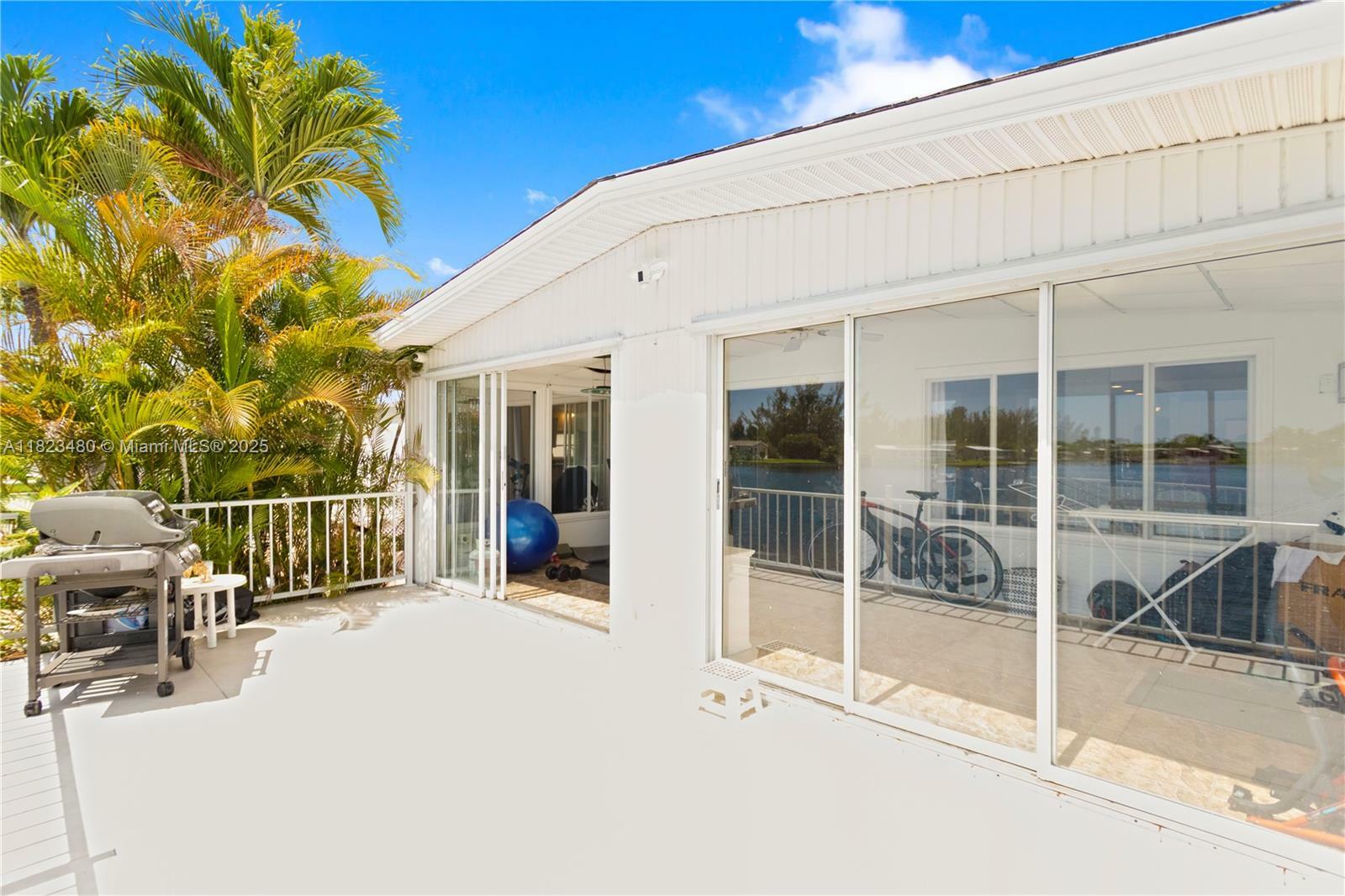 Property Photo: 5620 Lagoon Dr . FL 33312