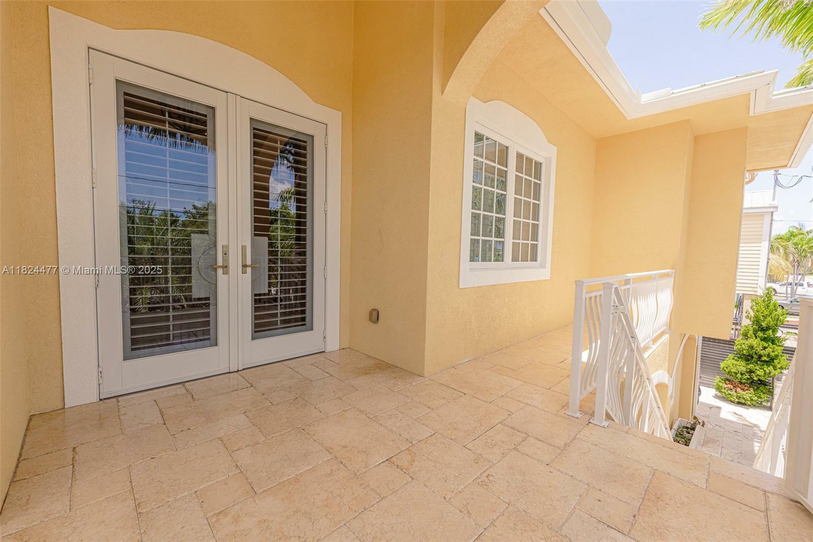 Property Photo: 30825 Ortega Ln FL 33043
