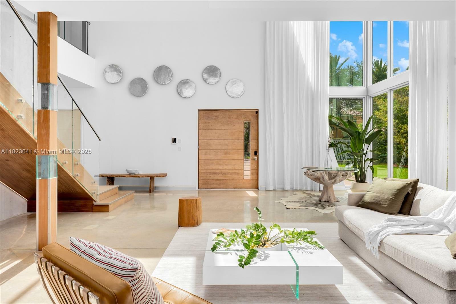 Property Photo: 10620 SW 74th Ave FL 33156