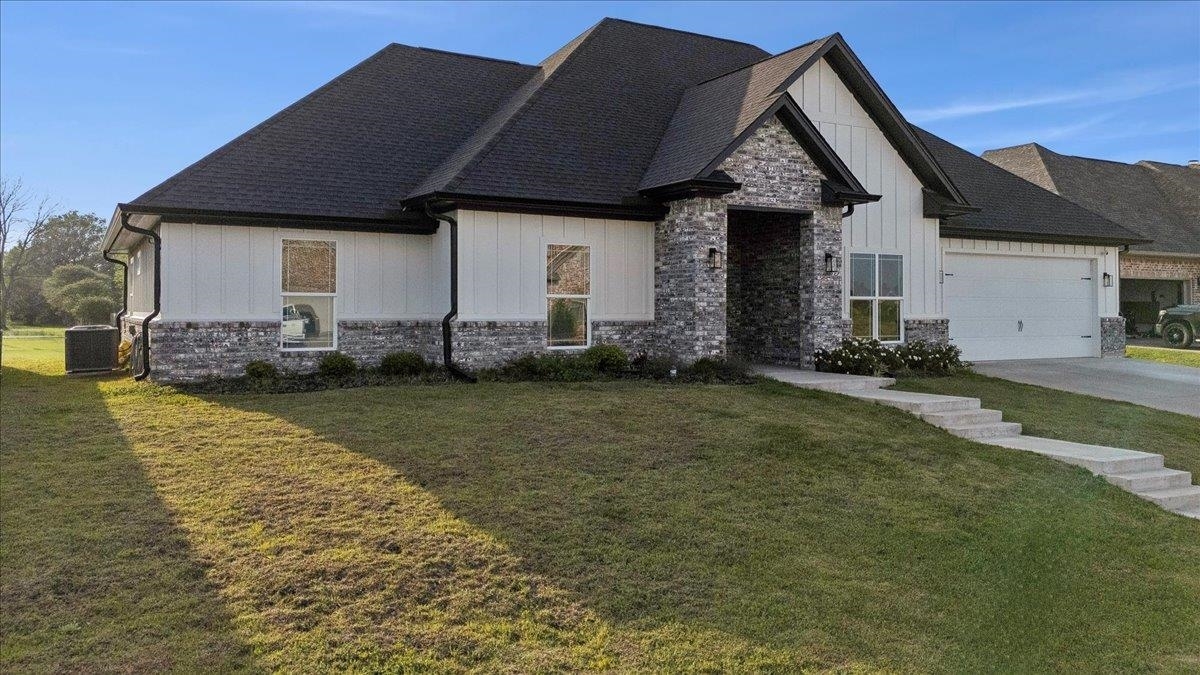 Property Photo:  1274 Bourbon Street  TX 77611 
