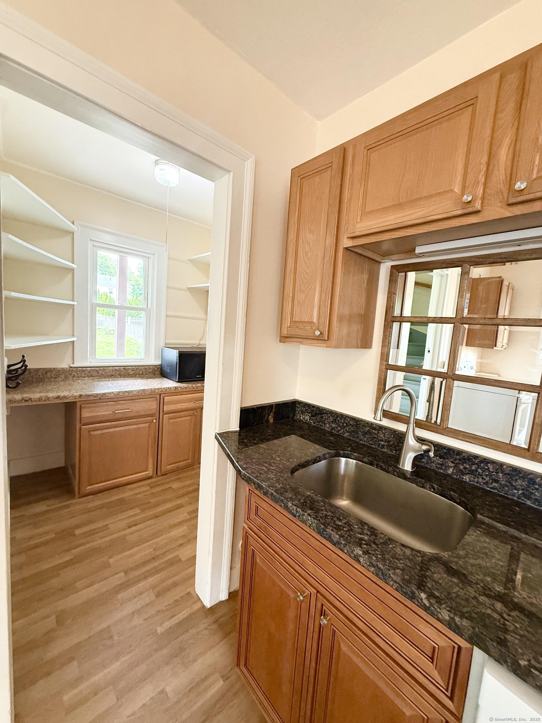 Property Photo:  47 Argyle Avenue  CT 06107 