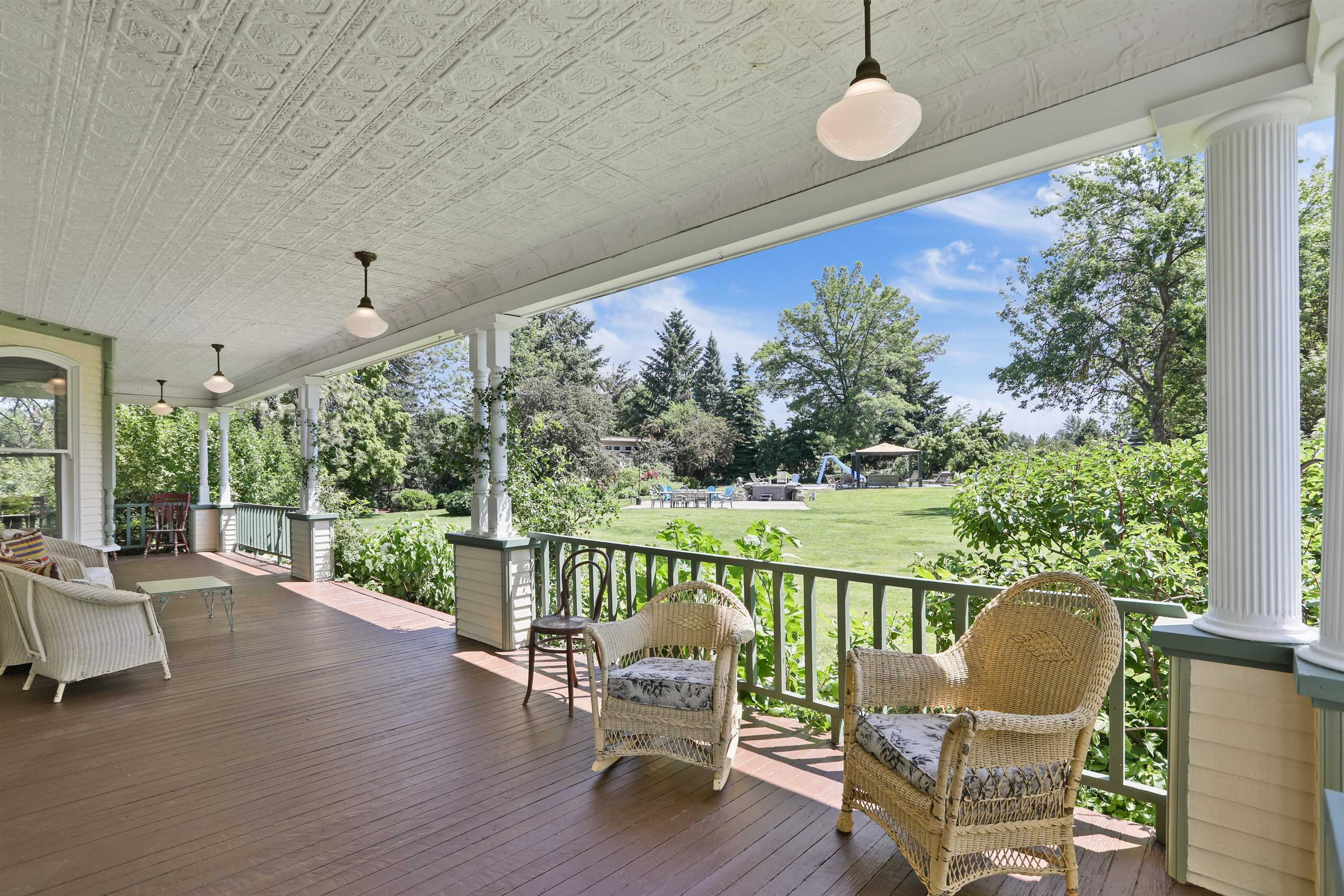Property Photo:  7704 N Bruce Rd  WA 99217 