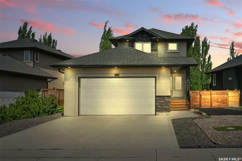 Property Photo: 743 Sutter Crescent SK S7T 0R5