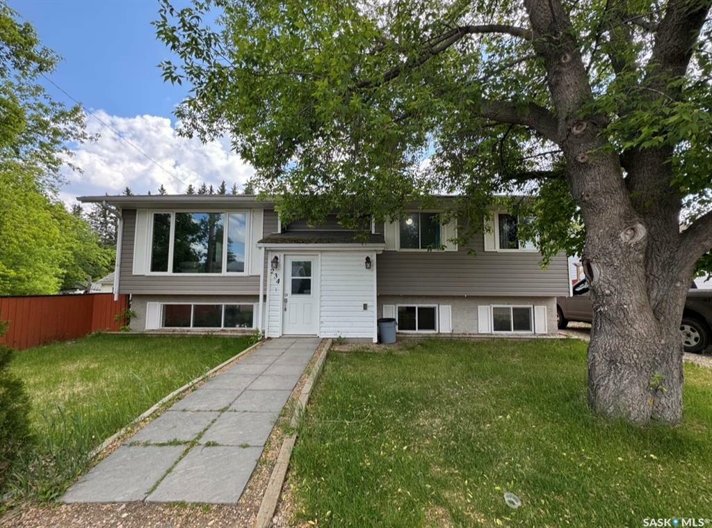 234 1A Avenue  St. Walburg SK S0M 2T0 photo