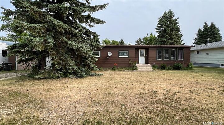 404 3rd Street N  Wakaw SK S0K 4P0 photo
