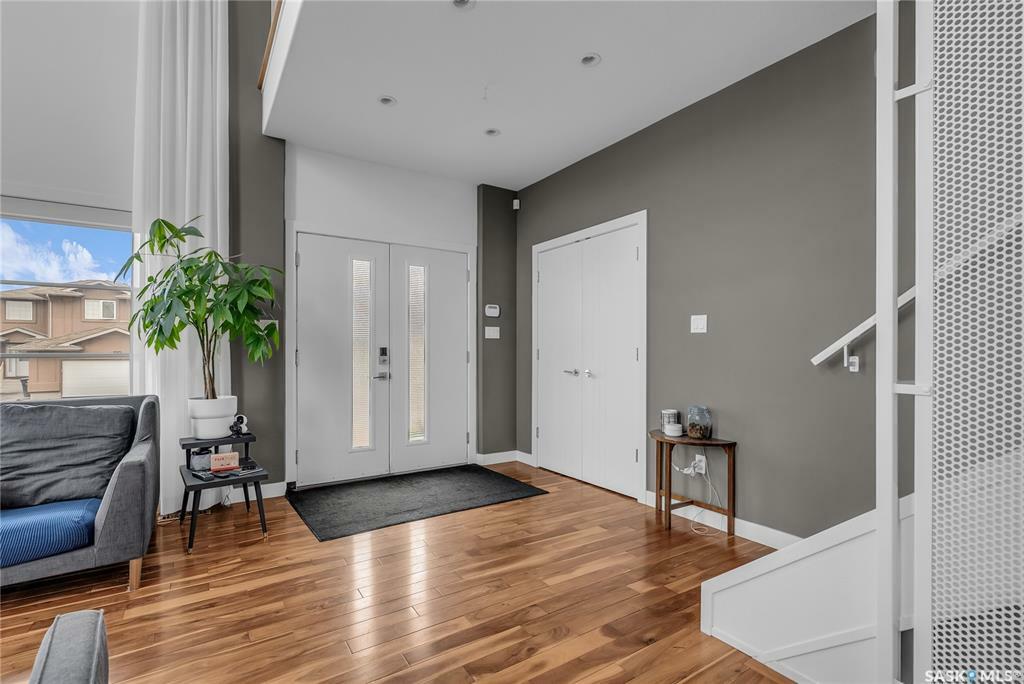 Property Photo: 371 Thode Avenue SK S7W 1B9