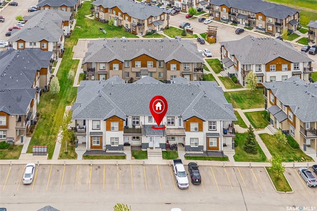 Property Photo: 1015 Patrick Crescent 106 SK S7W 0M2