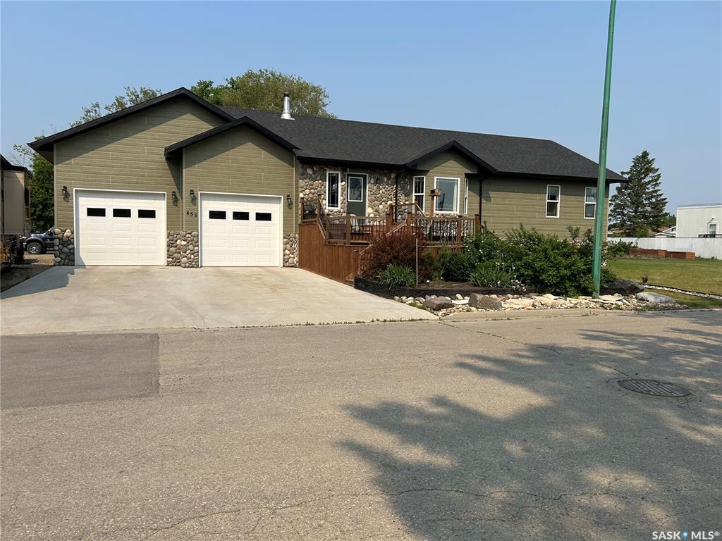 Property Photo: 455 4th Street SK S0E 0L0