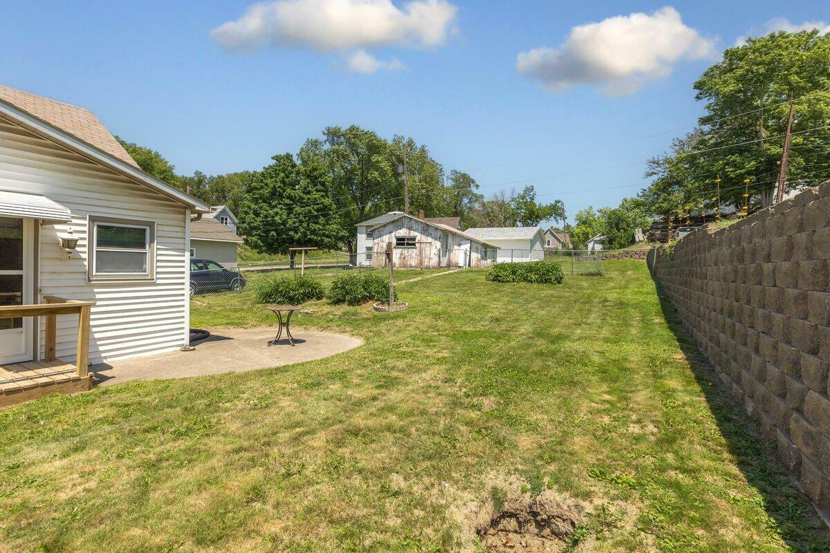 Property Photo:  607 E Superior  Street  IA 51555 