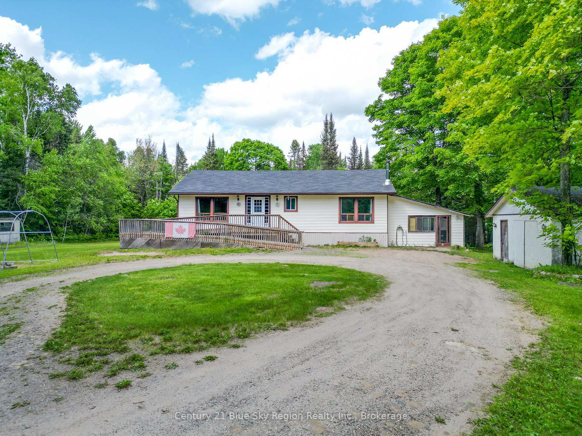 Property Photo: 927 Albert Street N ON P0A 1Z0