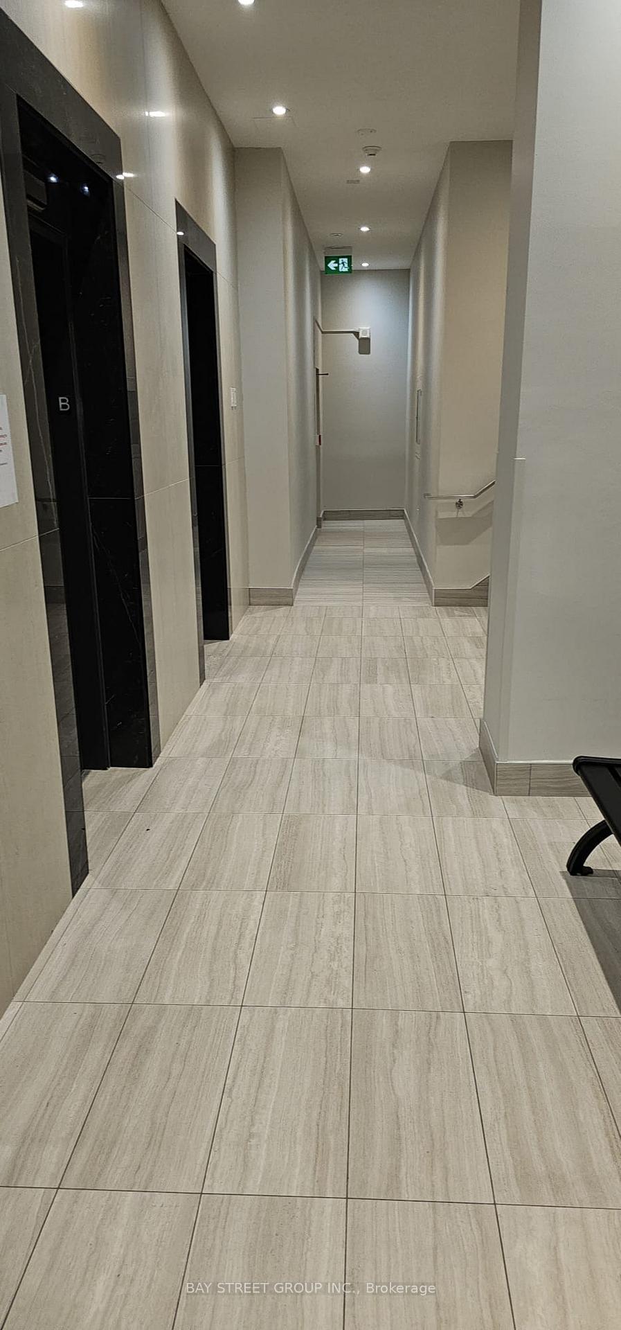 Property Photo:  735 Don Mills Road 1901  ON M3C 1T1 
