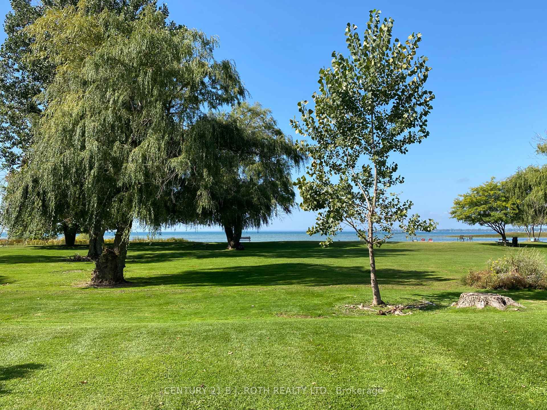 Property Photo: 3 Paradise Boulevard 6 ON L0K 1B0