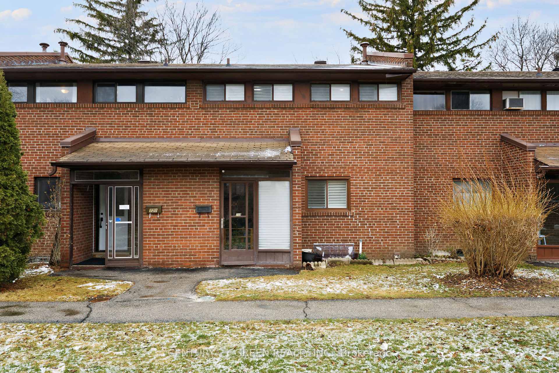 719 Military Trail  Toronto ON M1E 4P6 photo