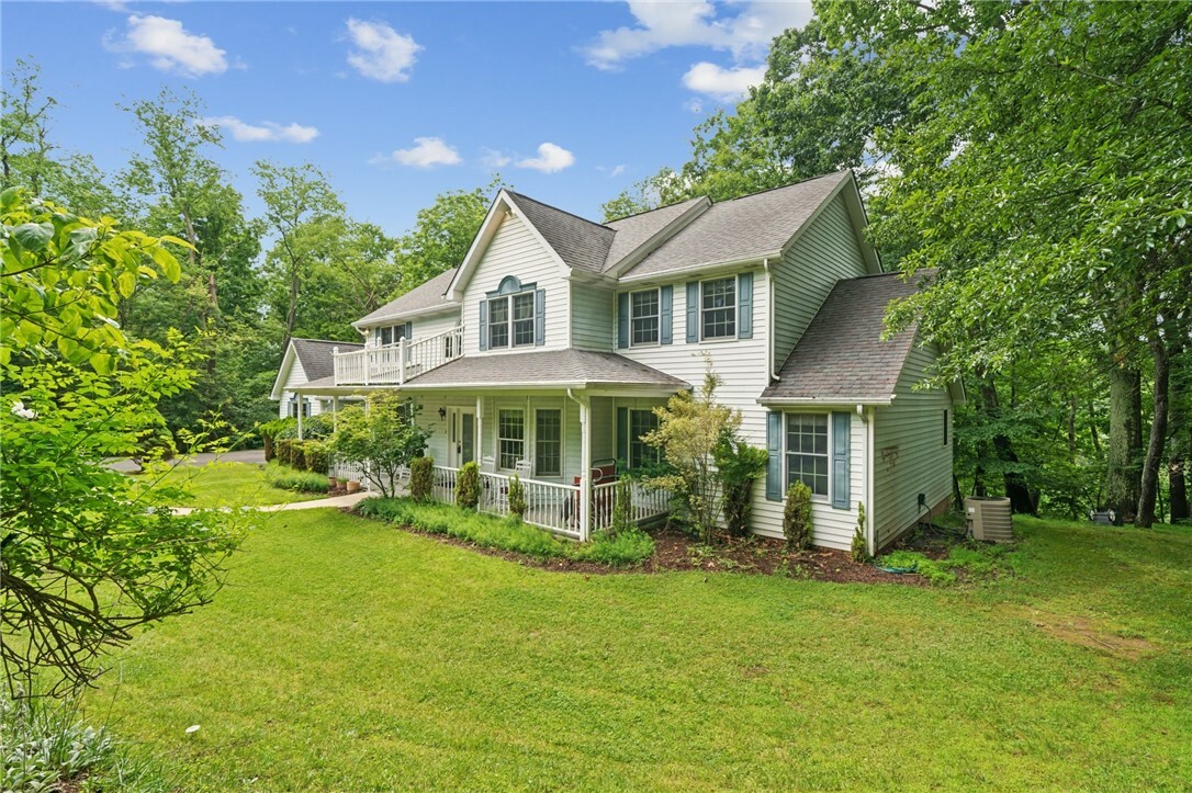 Property Photo:  4751 Millstream Ct  PA 15668 