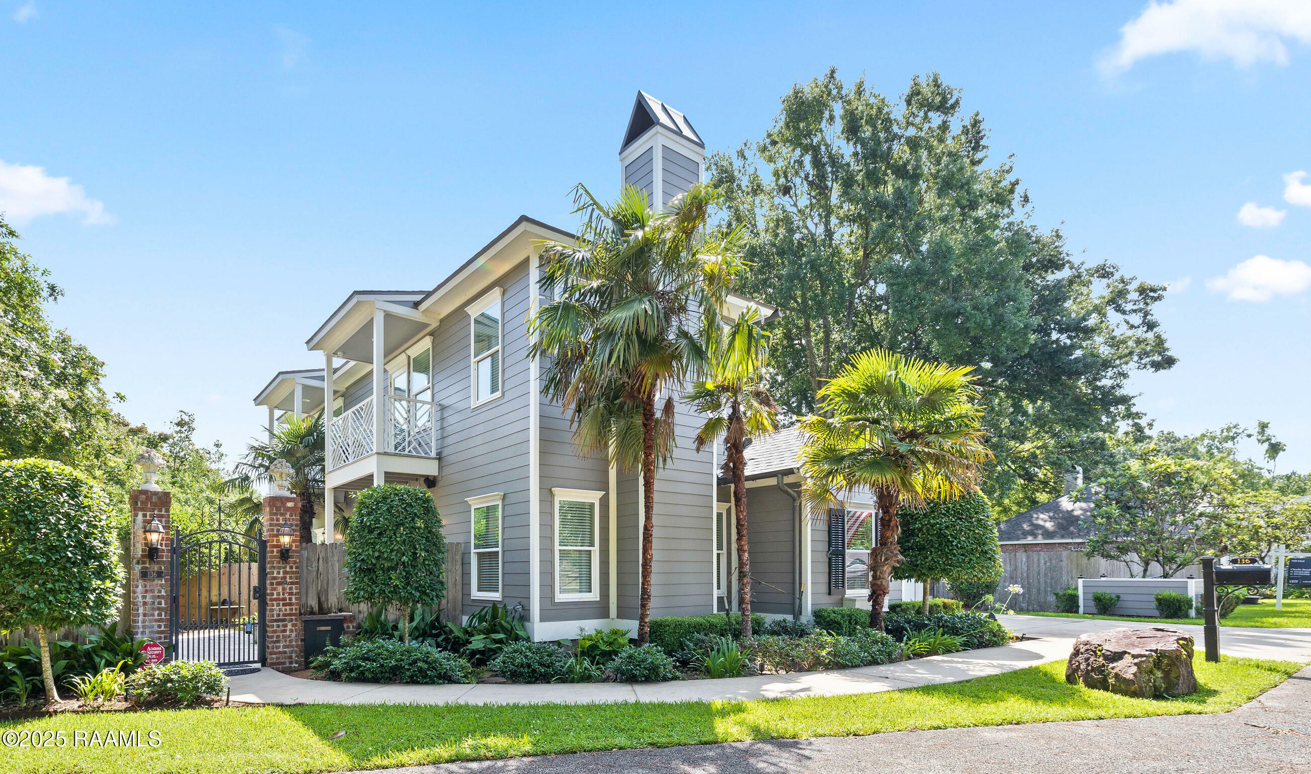 Property Photo: 136 Fletcher Lane LA 70503