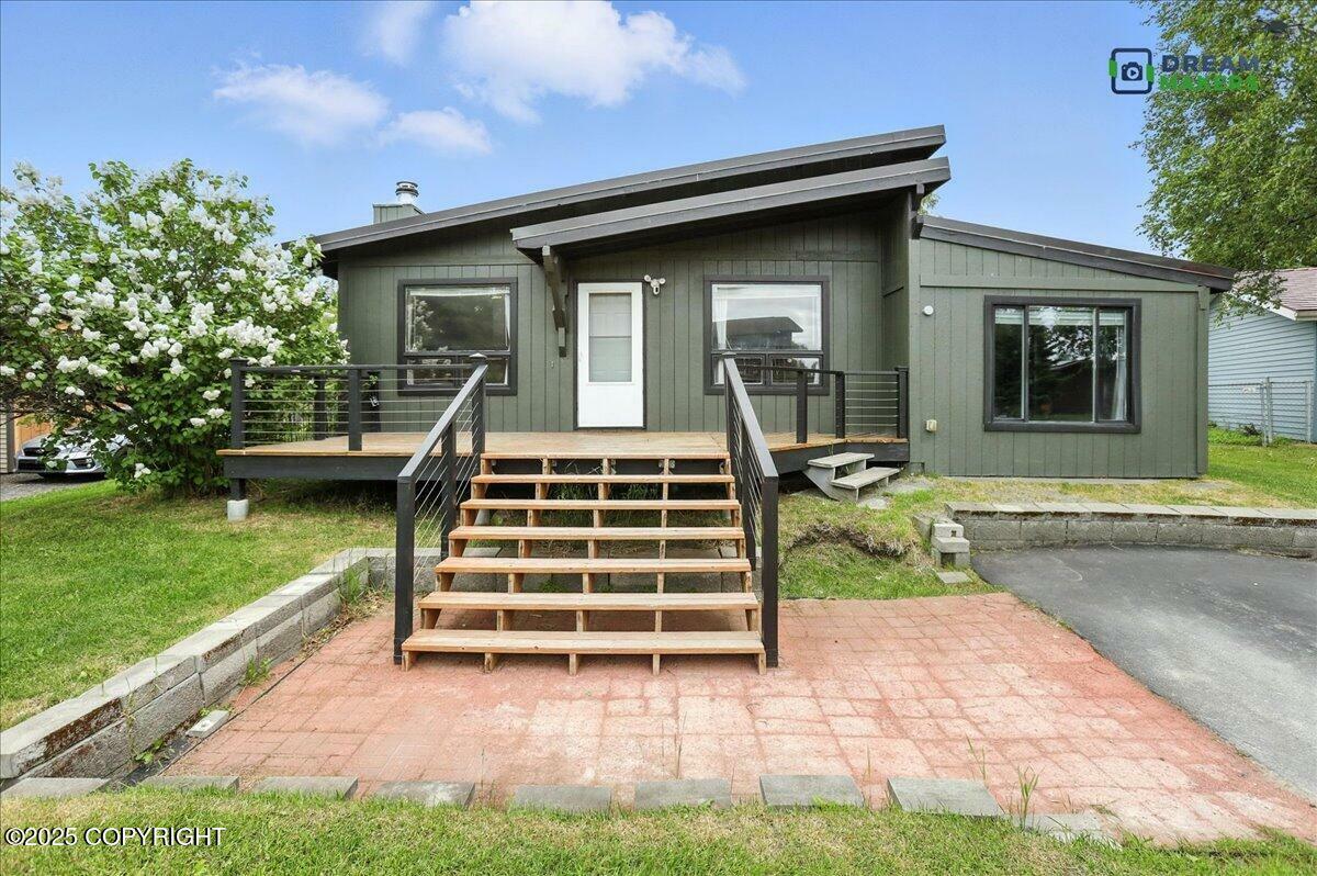 Property Photo: 1151 W 68th Court AK 99518
