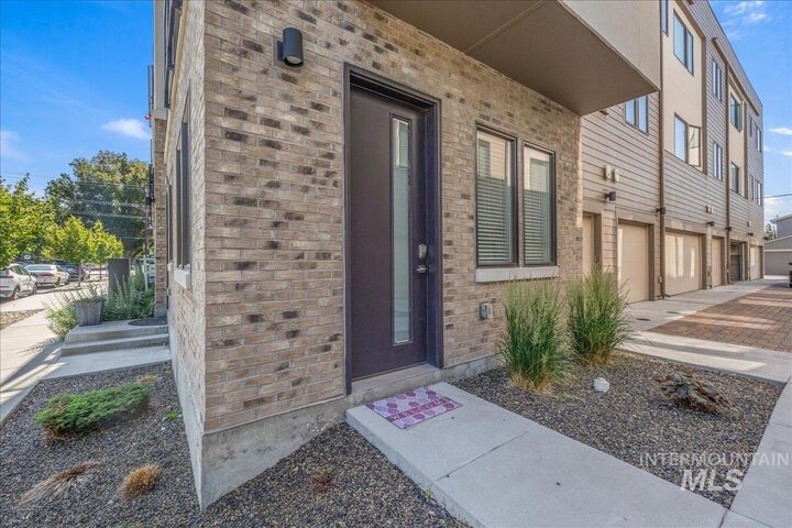 Property Photo: 2775 W Stewart Ave ID 83702