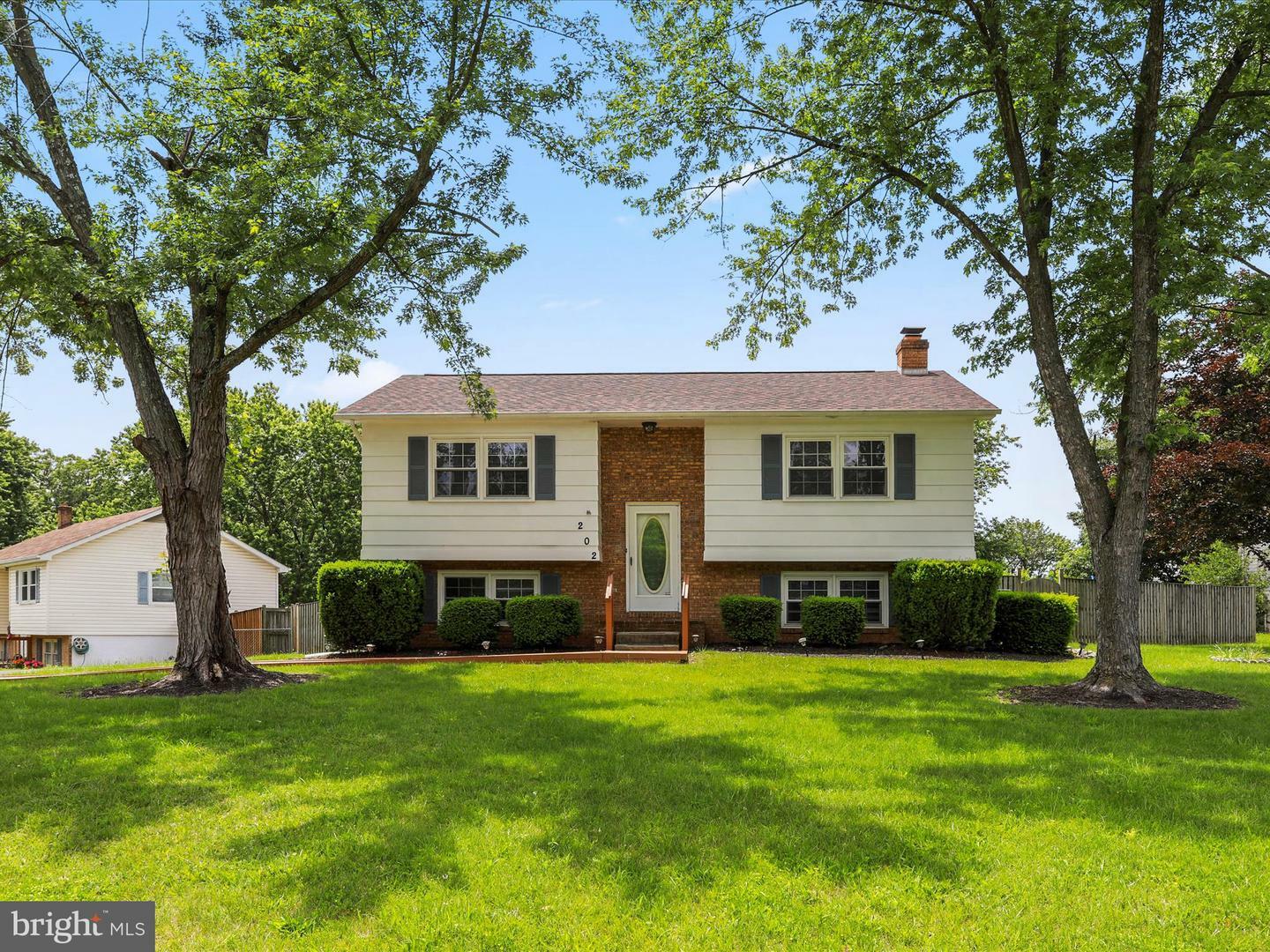 Property Photo: 202 Ridgefield Avenue VA 22655